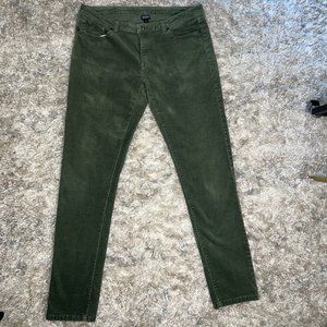 Women's Organic Cotton Everyday Cords in olive green size 32